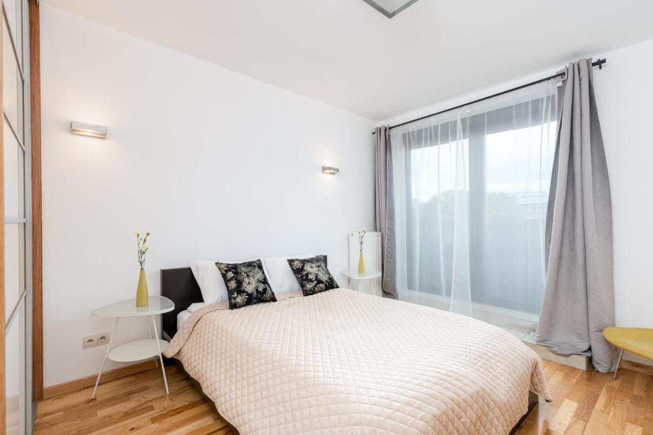 Modern Apartments With Free Parking Spot Cracóvia Exterior foto