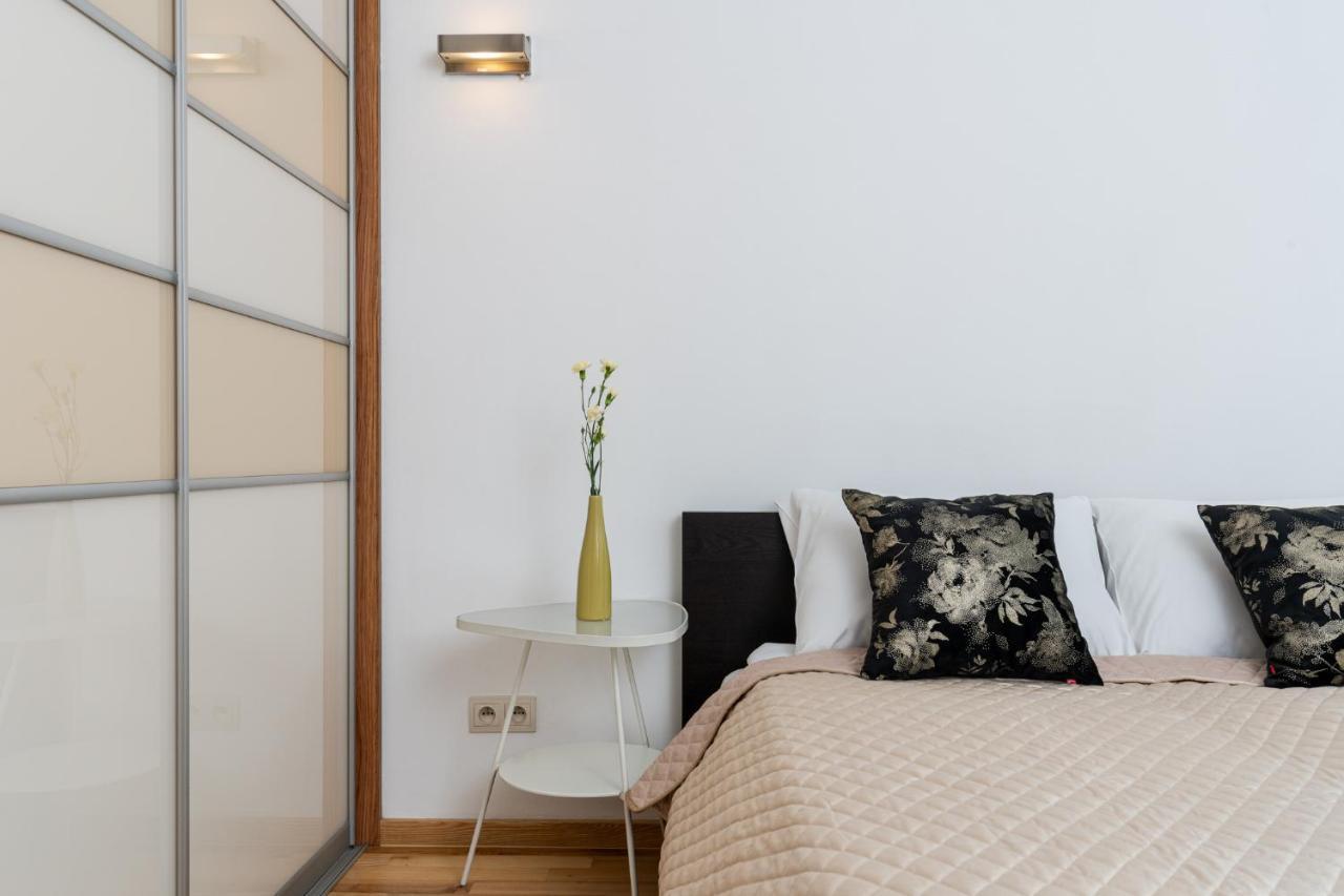 Modern Apartments With Free Parking Spot Cracóvia Exterior foto
