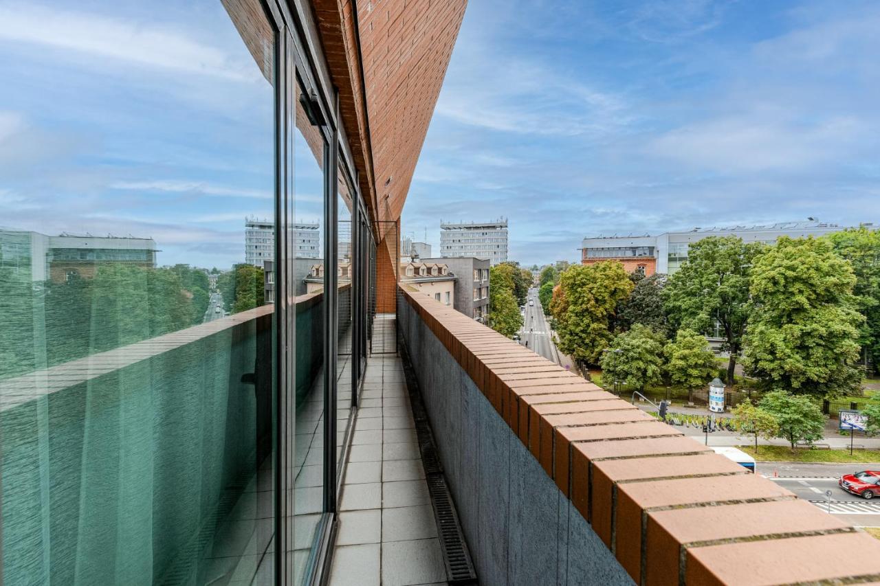 Modern Apartments With Free Parking Spot Cracóvia Exterior foto
